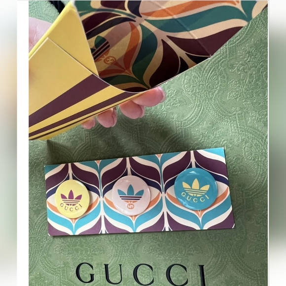 Limited Edition Gucci X Adidas 3PC Pin Set New - Picture 4 of 7